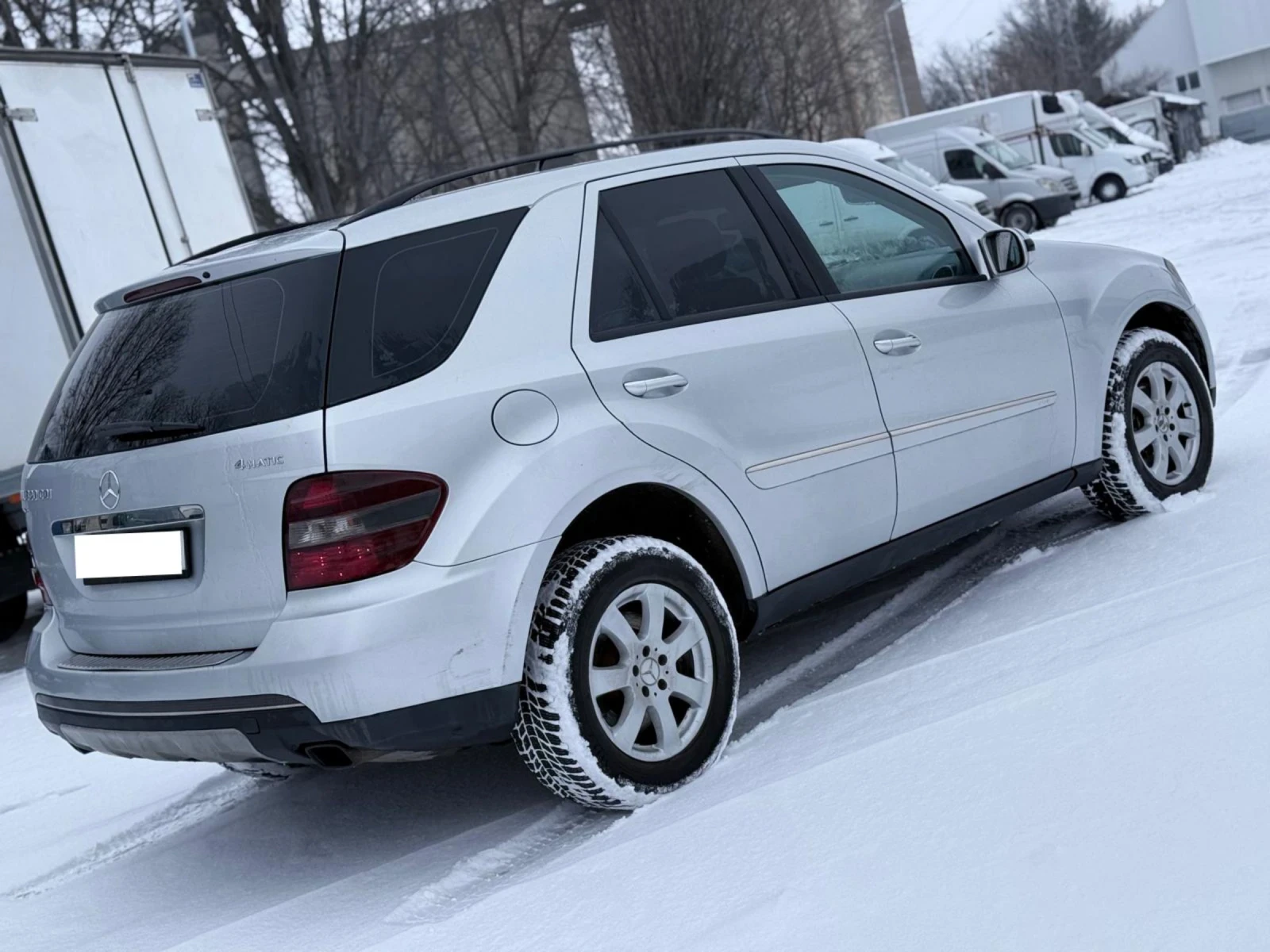 Mercedes-Benz ML 320 CDI* ОБСЛУЖЕН* ЗИМНИ И ЛЕТНИ ГУМИ С ДЖАНТИ* 4X4  - изображение 7