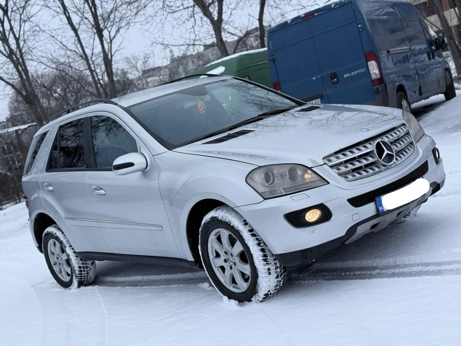 Mercedes-Benz ML 320 CDI* ОБСЛУЖЕН* ЗИМНИ И ЛЕТНИ ГУМИ С ДЖАНТИ* 4X4  - изображение 3