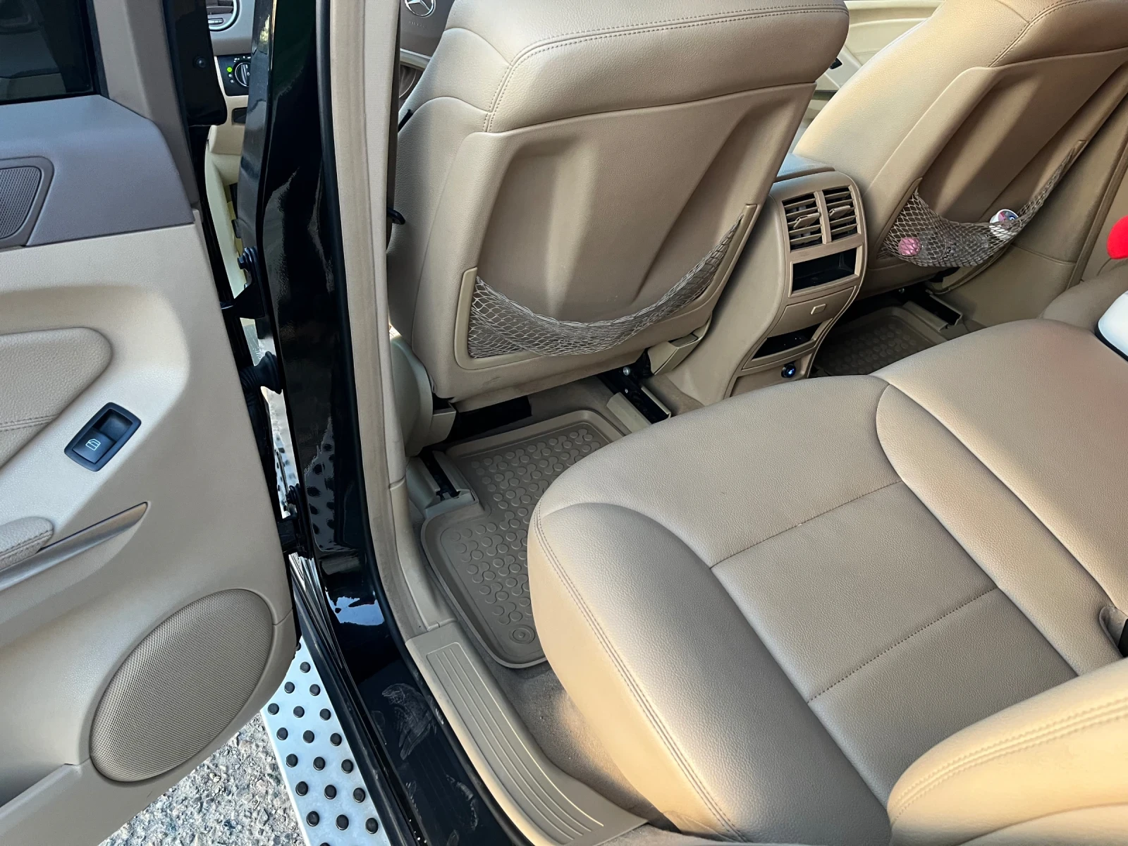 Mercedes-Benz ML 500 Mercedes ML 550 5.5 V8 388к.с AMG | ТОП състояние , снимка 14 - Автомобили и джипове - 54175030