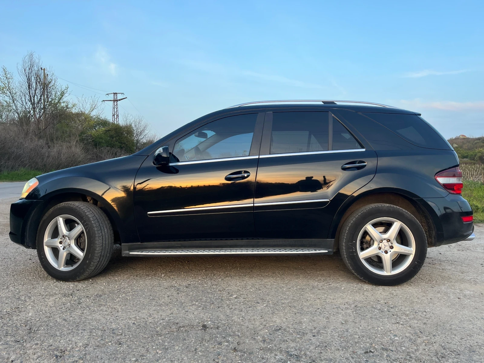 Mercedes-Benz ML 500 Mercedes ML 550 5.5 V8 388к.с AMG | ТОП състояние , снимка 5 - Автомобили и джипове - 54175030