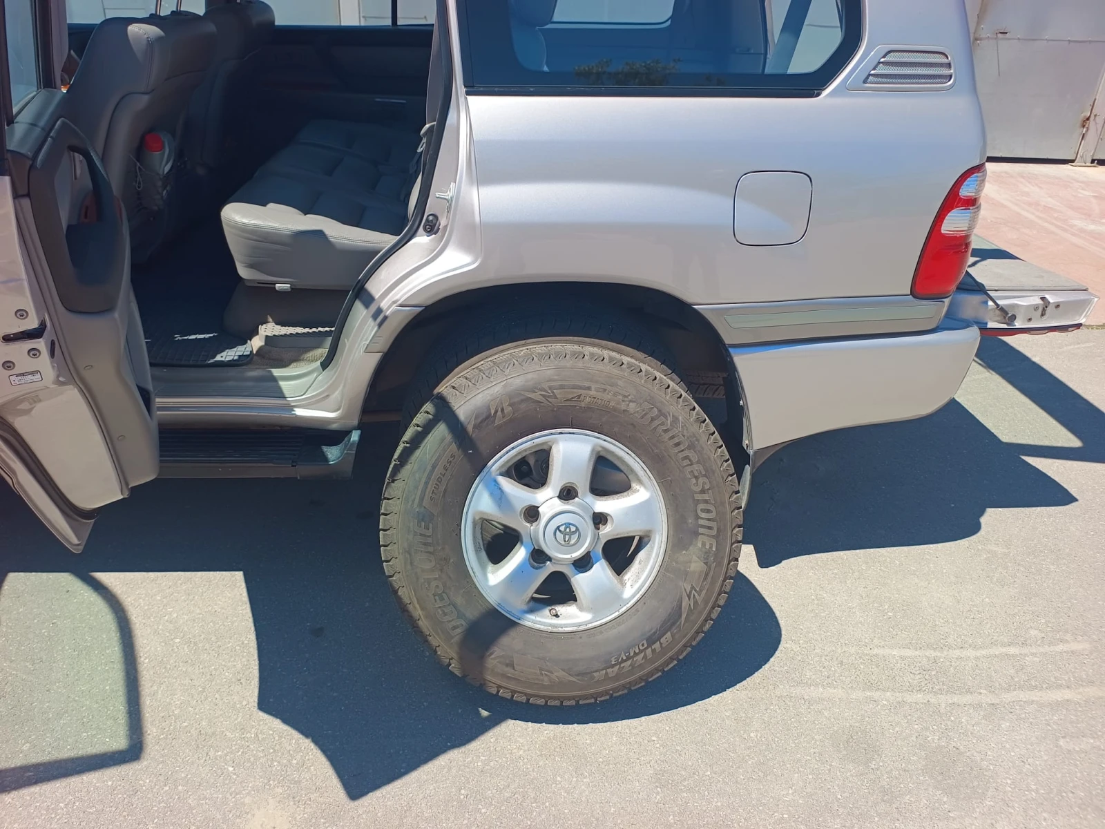 Toyota Land cruiser, снимка 13 - Автомобили и джипове - 54552369