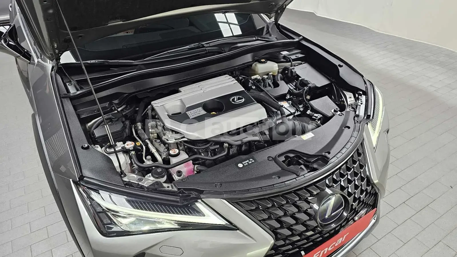 Lexus UX 250h | КАМЕРА| DISTRONIC| ОБДУХ| ВКЛ.ТЕХНОТЕСТ, снимка 16 - Автомобили и джипове - 55057994