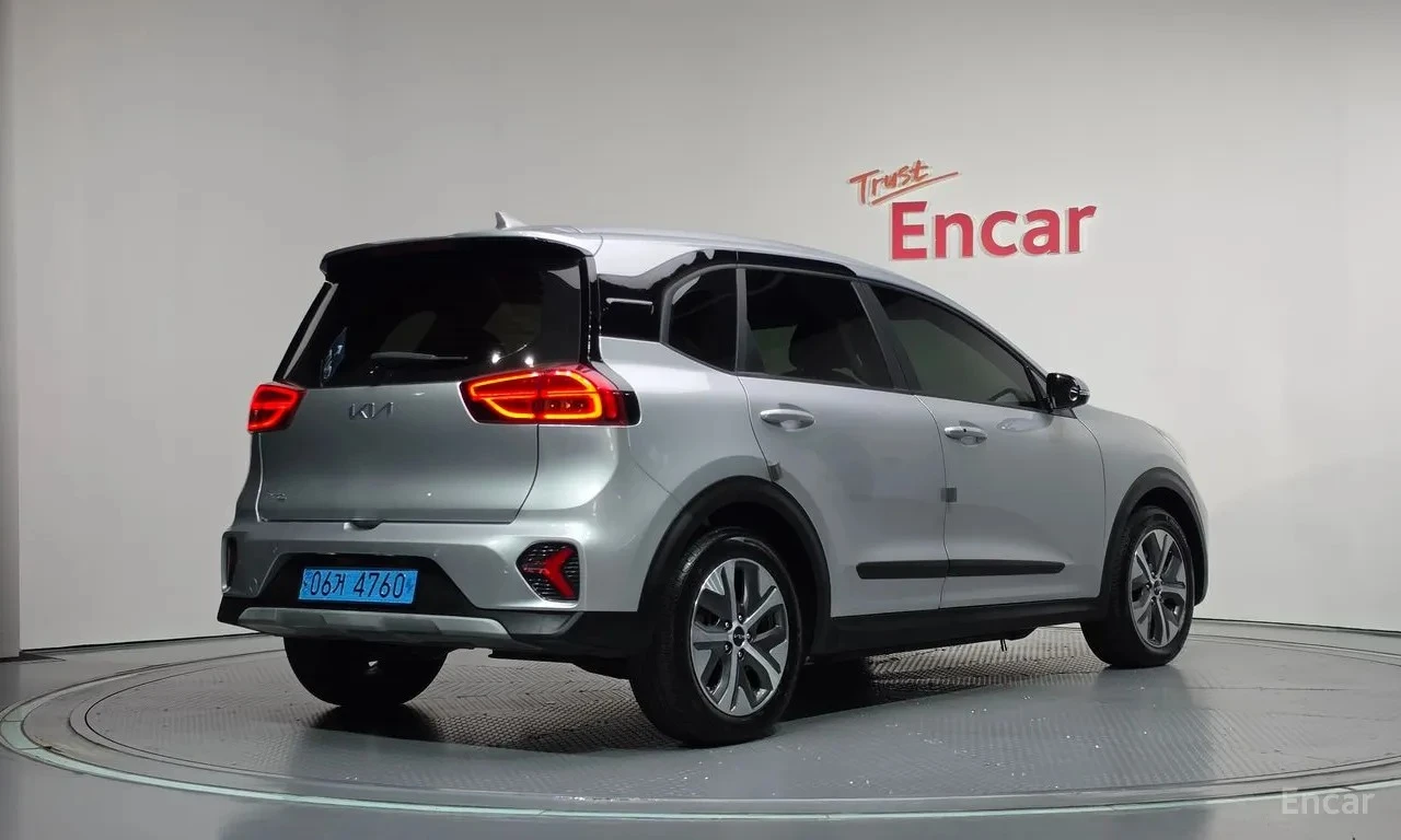 Kia Niro, снимка 2 - Автомобили и джипове - 56064881