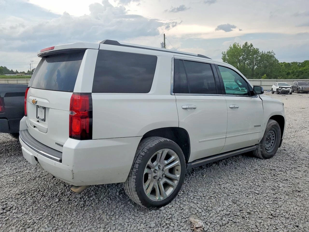 Chevrolet Tahoe 6.2l C1500 Premier, снимка 3 - Автомобили и джипове - 56076185