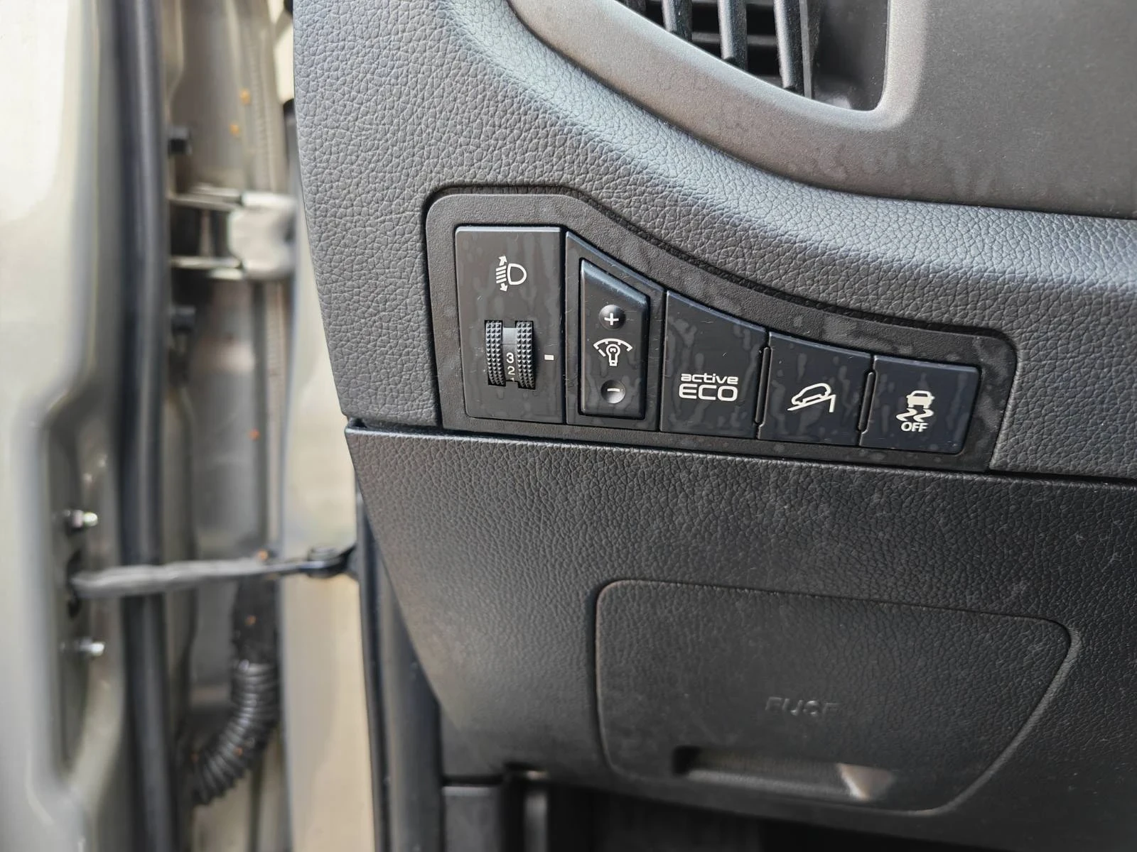Kia Sportage Kia shortage 2.0crdi AWD, снимка 14 - Автомобили и джипове - 56725614