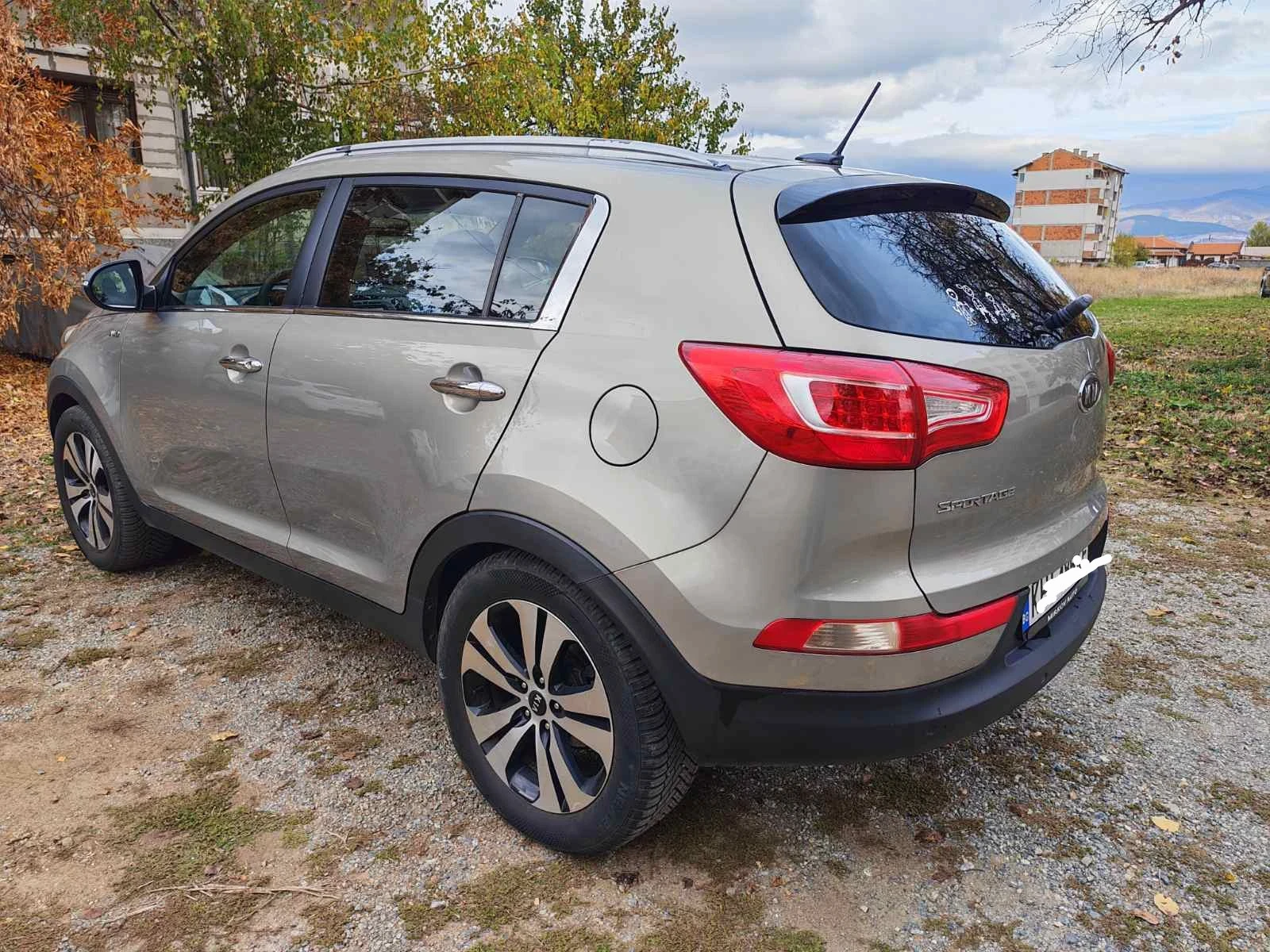 Kia Sportage Kia shortage 2.0crdi AWD, снимка 6 - Автомобили и джипове - 56725614