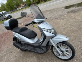 Piaggio Beverly Скутер, снимка 2