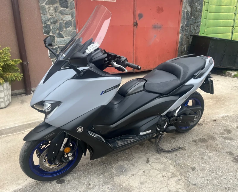 Yamaha T-max 560i LED ABS TCS A2, снимка 2 - Мотоциклети и мототехника - 51695551