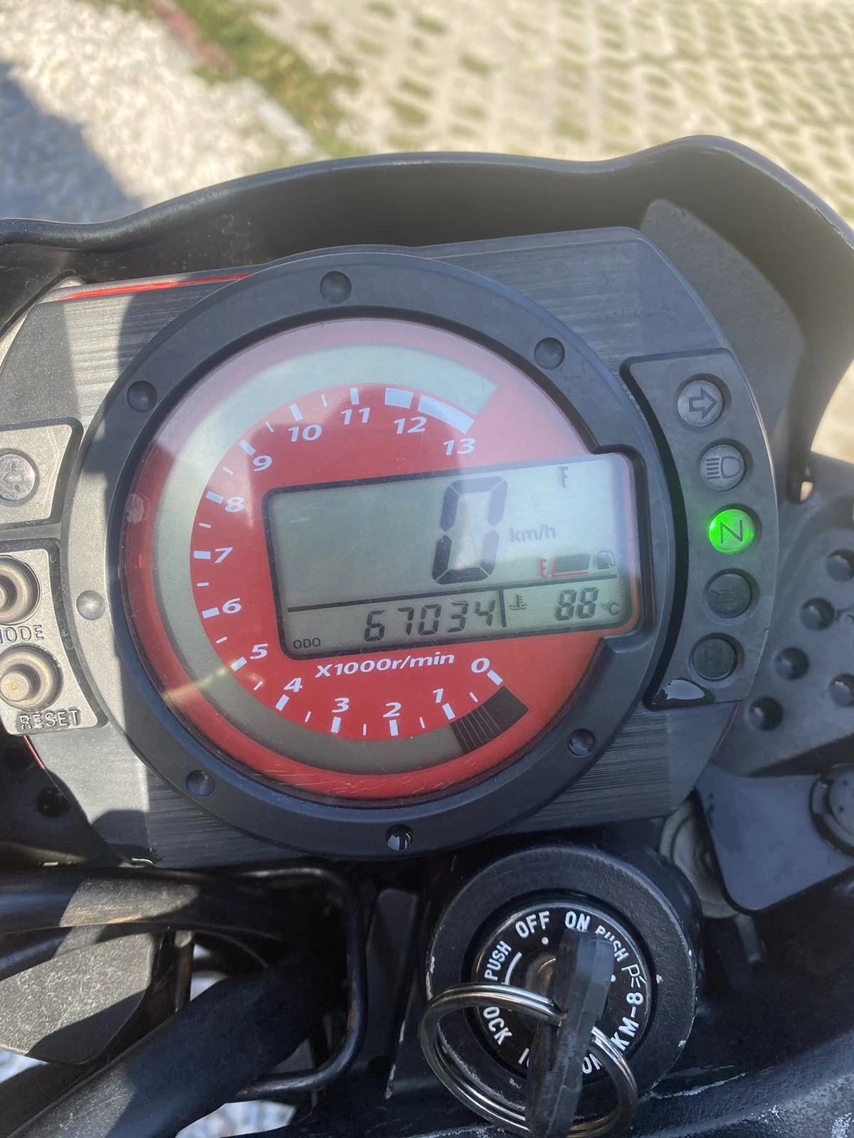 Kawasaki Z 750 - изображение 9