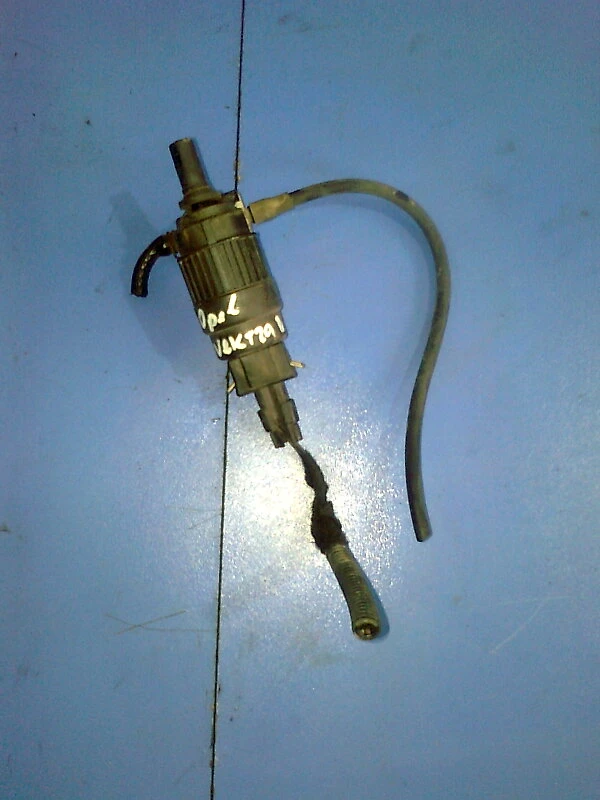 помпа чистачки за Опел Вектра Б 2.0дти