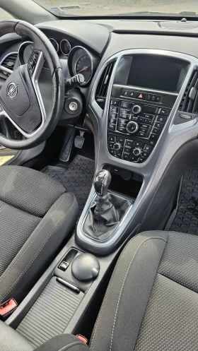 Opel Astra 1.4 Turbo, снимка 12