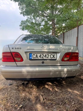 Mercedes-Benz E 300 TD | Avantgarde | AUTOMAT | КОЖА | 1998, снимка 3