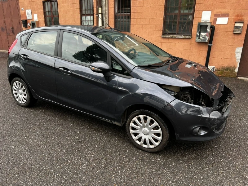 Ford Fiesta 1.25 бензин на части, снимка 2 - Автомобили и джипове - 37309769