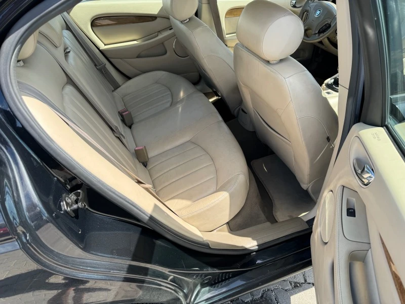 Jaguar X-type 3, 0i 230к.с., 6ск., кожа, мулти, климатроник, снимка 9 - Автомобили и джипове - 45403551