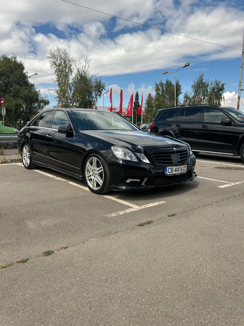 Mercedes-Benz E 350 AMG пакет, снимка 1 - Автомобили и джипове - 47755580