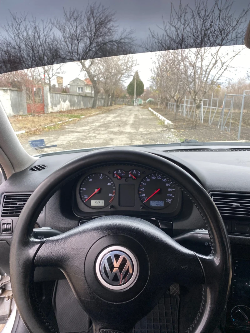 VW Golf 1.4 TDI , снимка 7 - Автомобили и джипове - 48227976