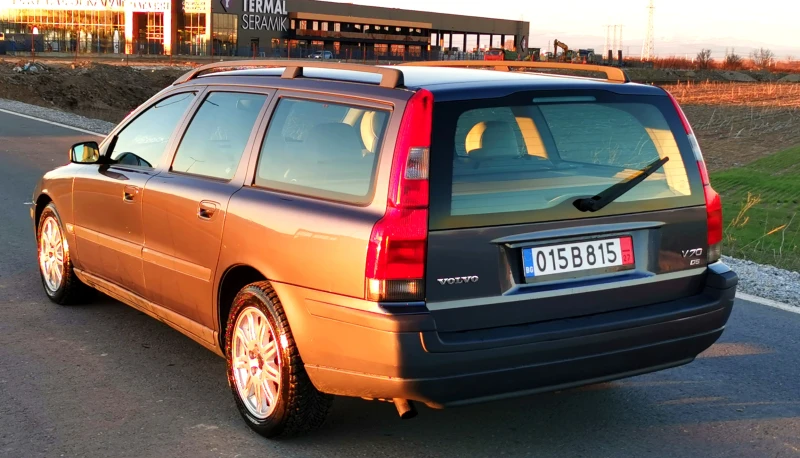 Volvo V70 2.4D5 163ps, снимка 4 - Автомобили и джипове - 49380829