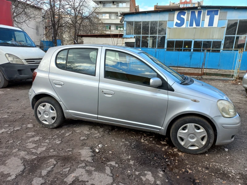 Toyota Yaris 1.4 D4D, снимка 4 - Автомобили и джипове - 49471544