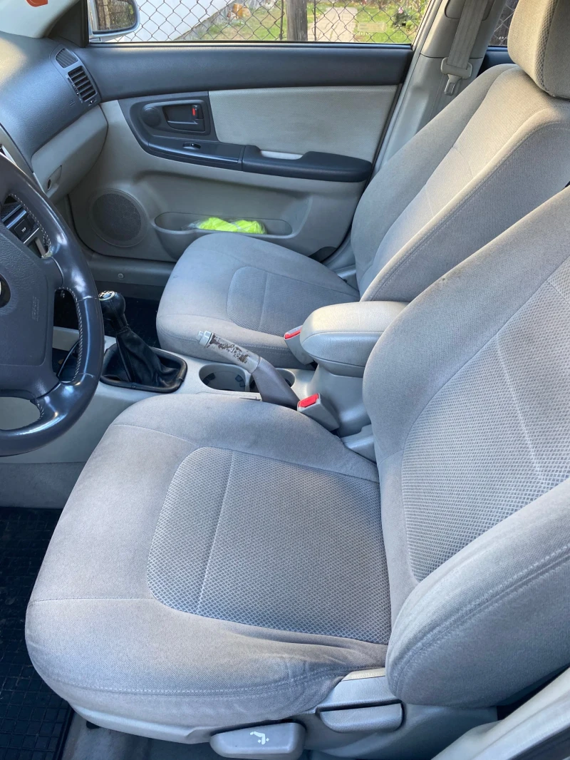 Kia Cerato, снимка 7 - Автомобили и джипове - 52169601