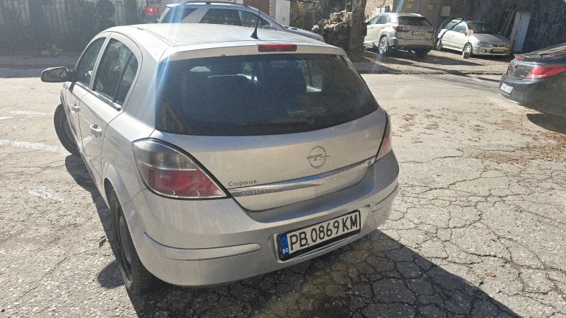 Opel Astra 1.6 бензин, снимка 3 - Автомобили и джипове - 52400182