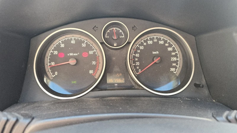 Opel Astra 1.6 бензин, снимка 7 - Автомобили и джипове - 52400182