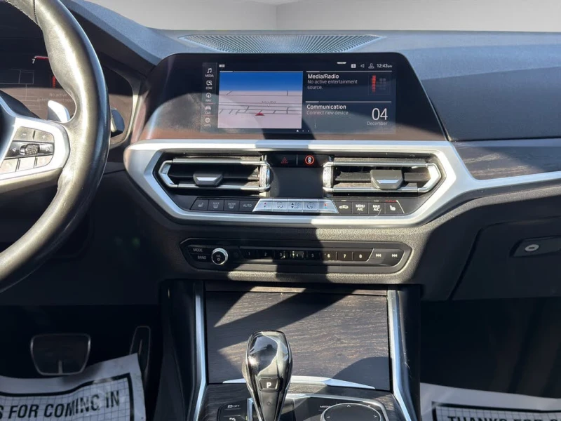 BMW 330 * АВТО КРЕДИТ* ЦЕНА ДО БГ * Сервизна история * , снимка 12 - Автомобили и джипове - 52707773