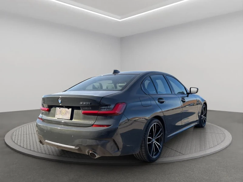 BMW 330 * АВТО КРЕДИТ* ЦЕНА ДО БГ * Сервизна история * , снимка 7 - Автомобили и джипове - 52707773