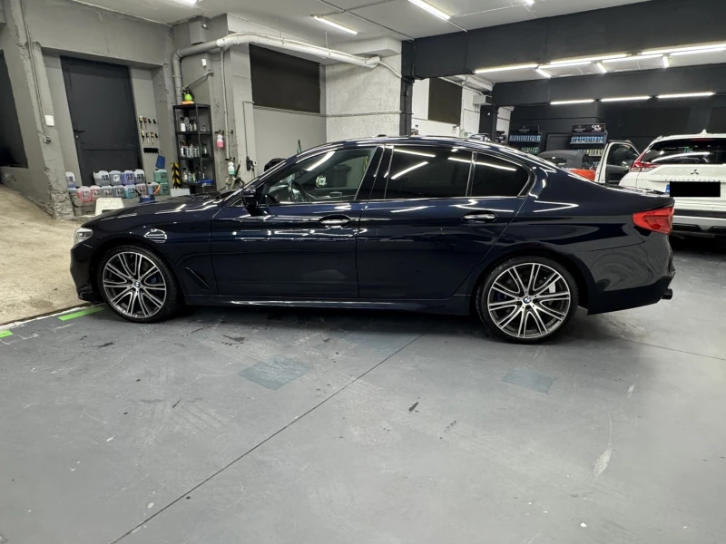BMW 530 BMW 530 i xDrive M Sport Head-Up, снимка 2 - Автомобили и джипове - 52727052