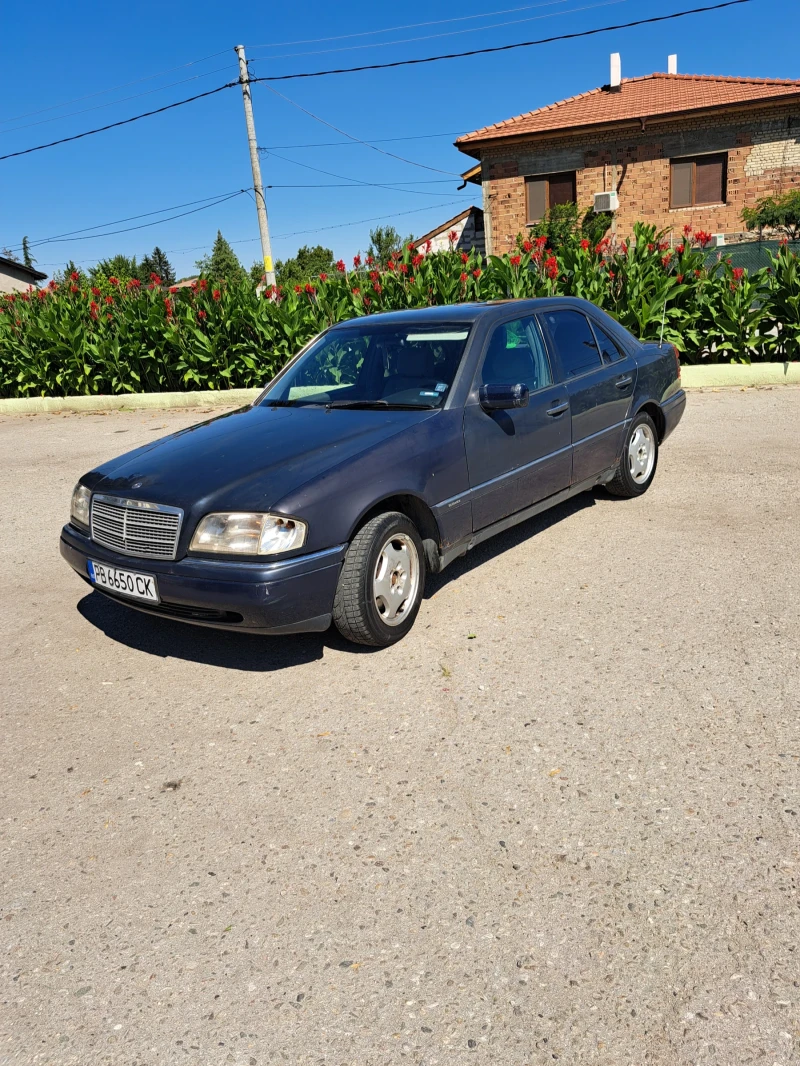 Mercedes-Benz C 220 Газ. Клима, снимка 11 - Автомобили и джипове - 52910568
