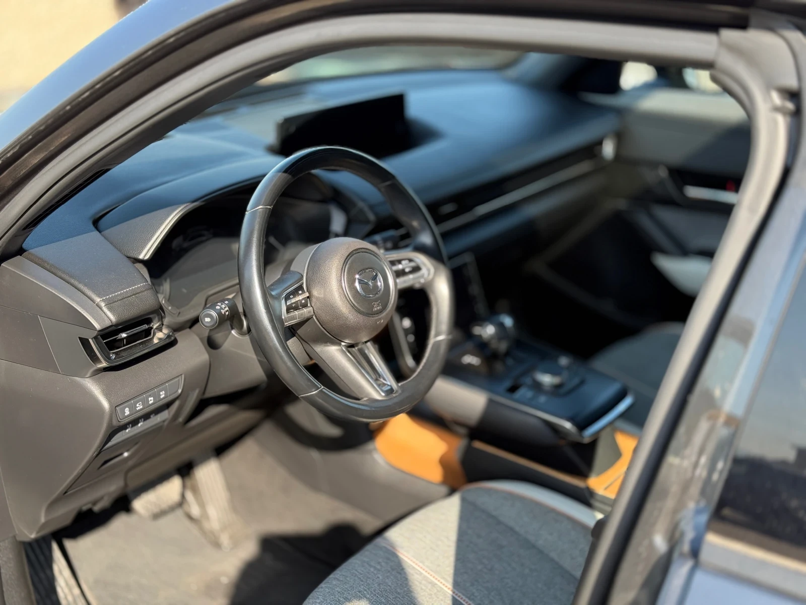Mazda MX-30 EV, Premium Plus - изображение 8
