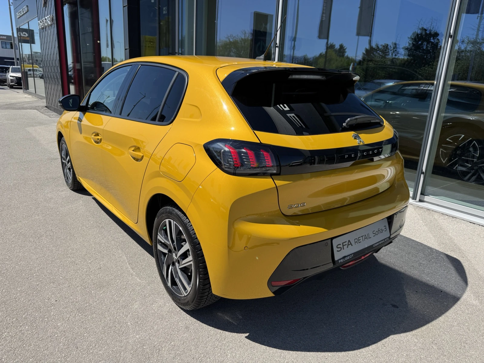 Peugeot 208 New Line Up ALLURE 1.2 PureTech 100 EAT8 - изображение 7