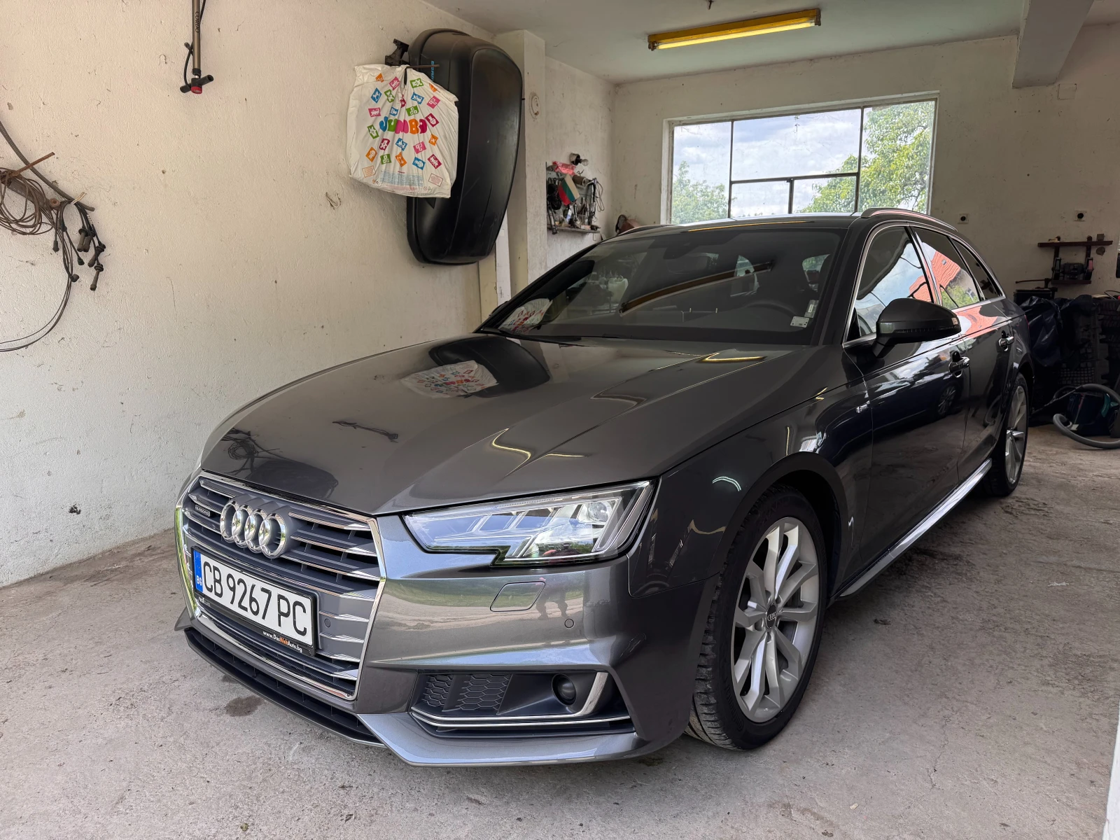 Audi A4 Avant S-Line Quattro - изображение 2