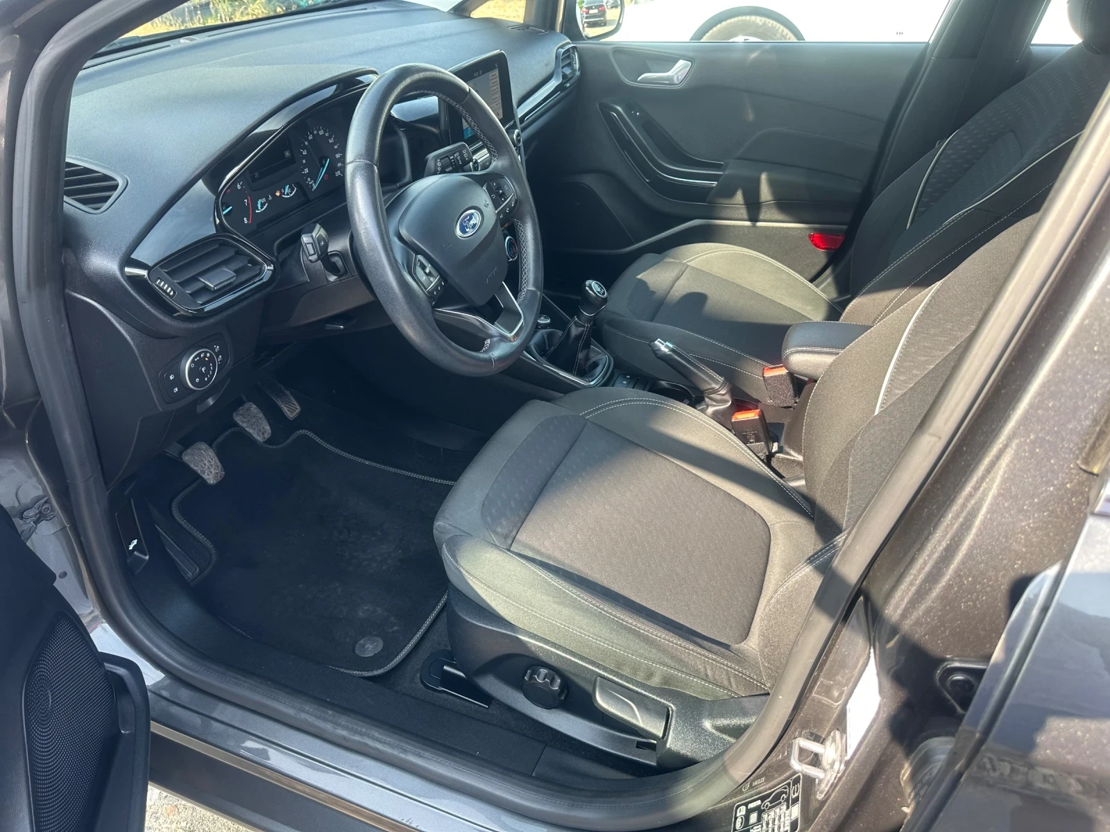 Ford Fiesta Titanium - изображение 6