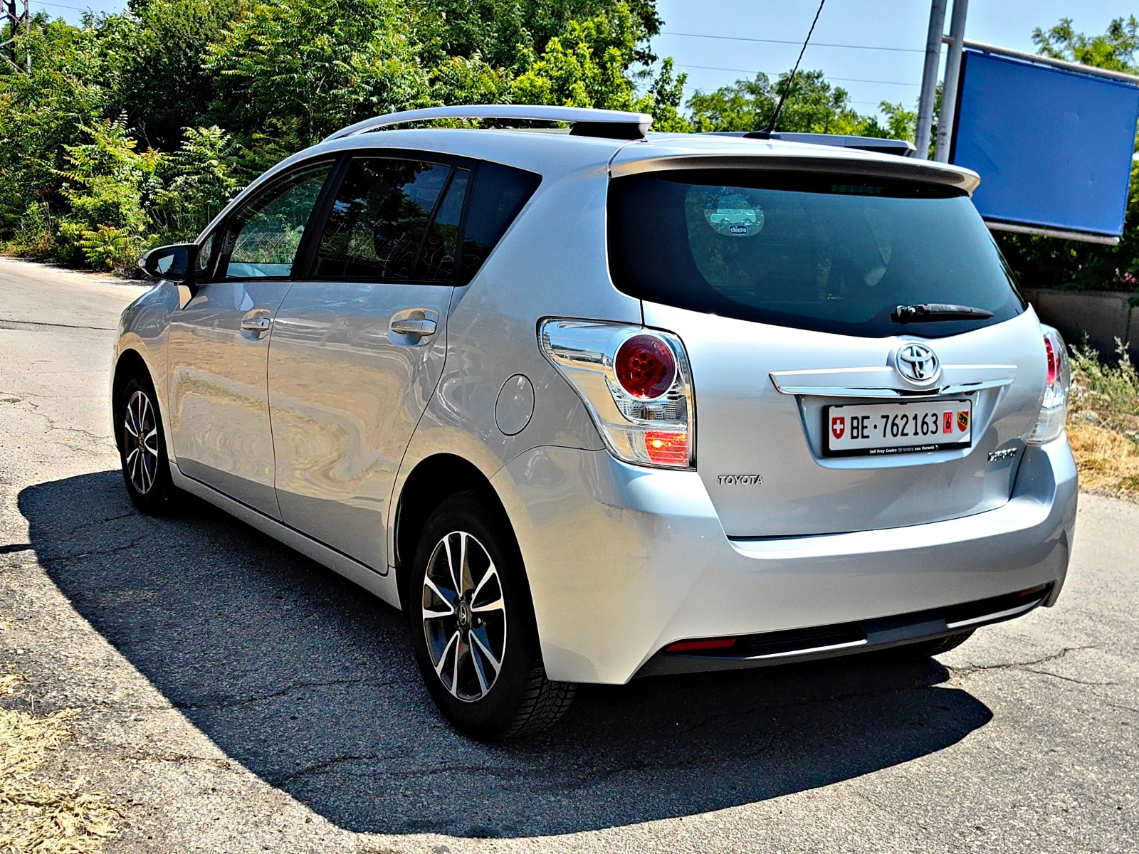 Toyota Verso 1.8FACELIFT!!ШВЕЙЦАРИЯ!!7 МЕСТЕН!ТОП!НАВИГАЦИЯ!! - изображение 3