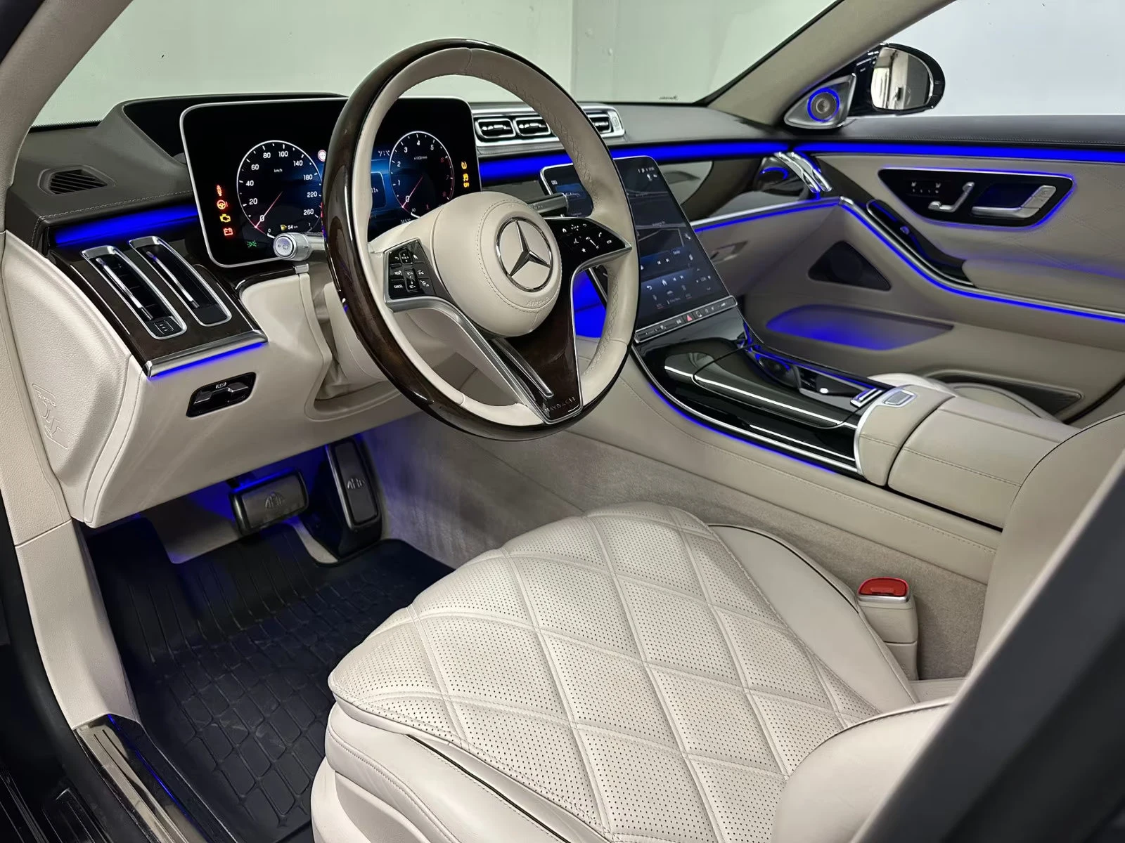 Mercedes-Benz S 680 MAYBACH/FIRST-CLASS/4M/612HP/PANO/HUD/MEMO/370f - изображение 10
