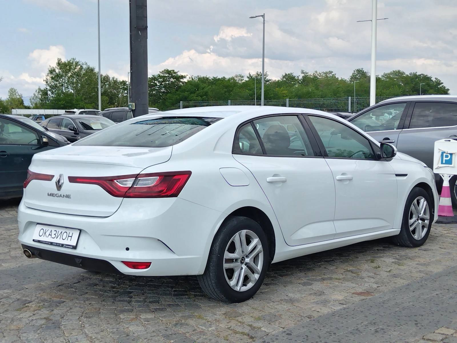 Renault Megane 1.3TCe 140 к.с./Life - изображение 5