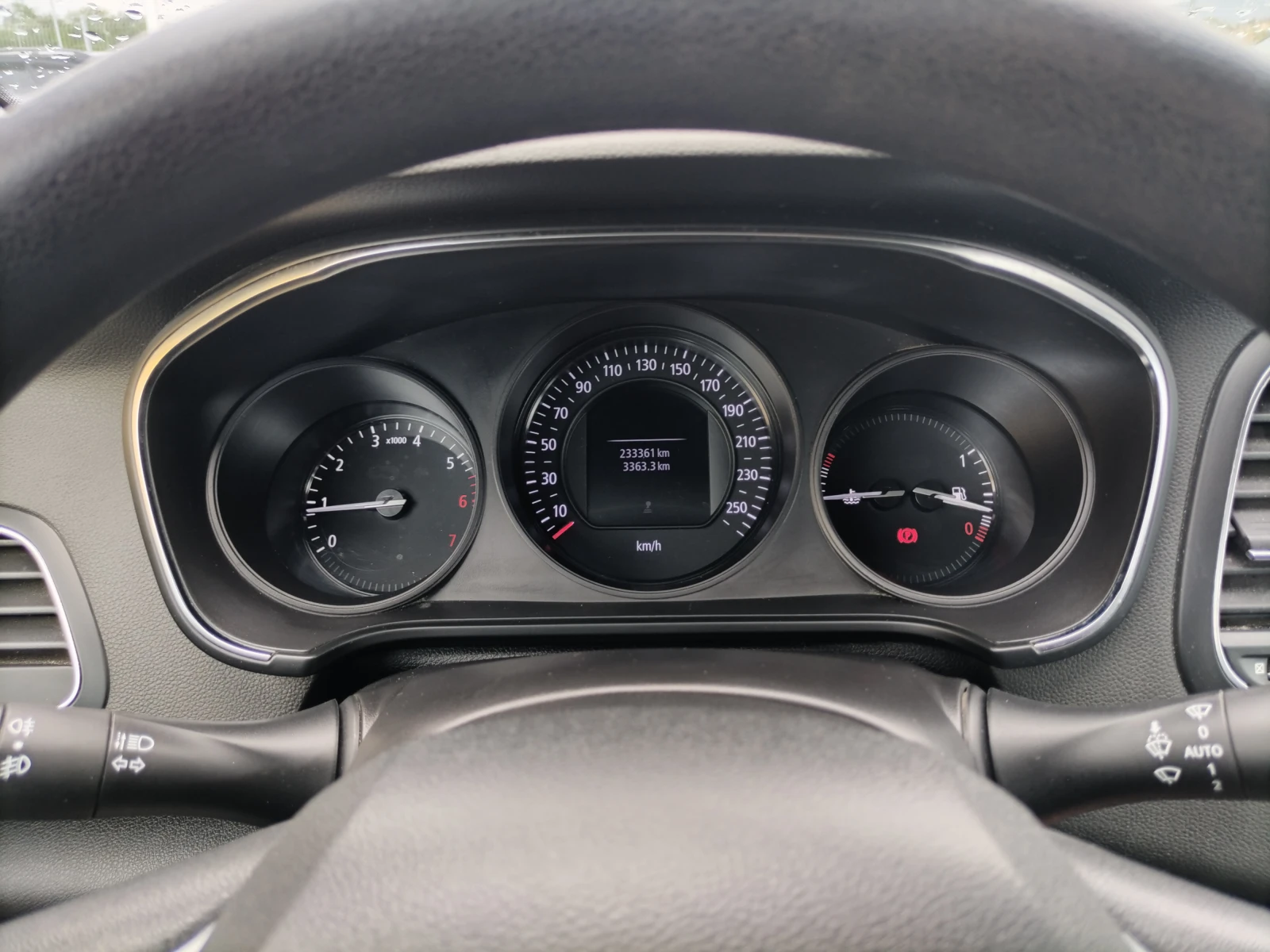 Renault Megane 1.3TCe 140 к.с./Life - изображение 10