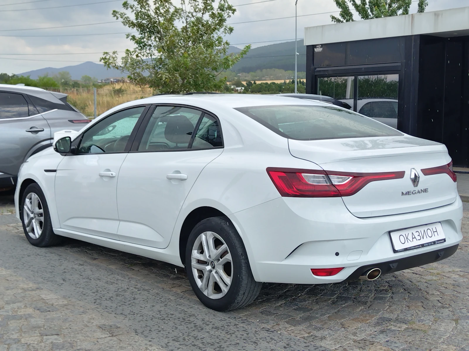 Renault Megane 1.3TCe 140 к.с./Life - изображение 7