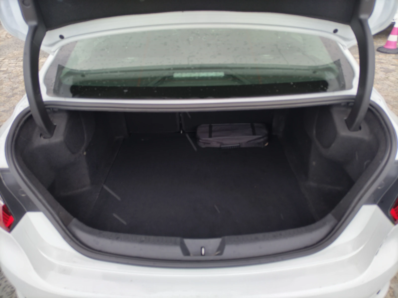 Renault Megane 1.3TCe 140 к.с./Life - изображение 8