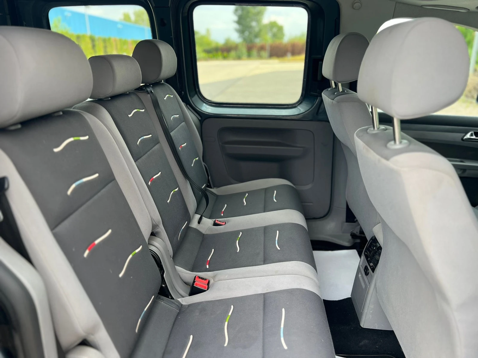 VW Caddy 1.9TDI     260    | Mobile.bg   13