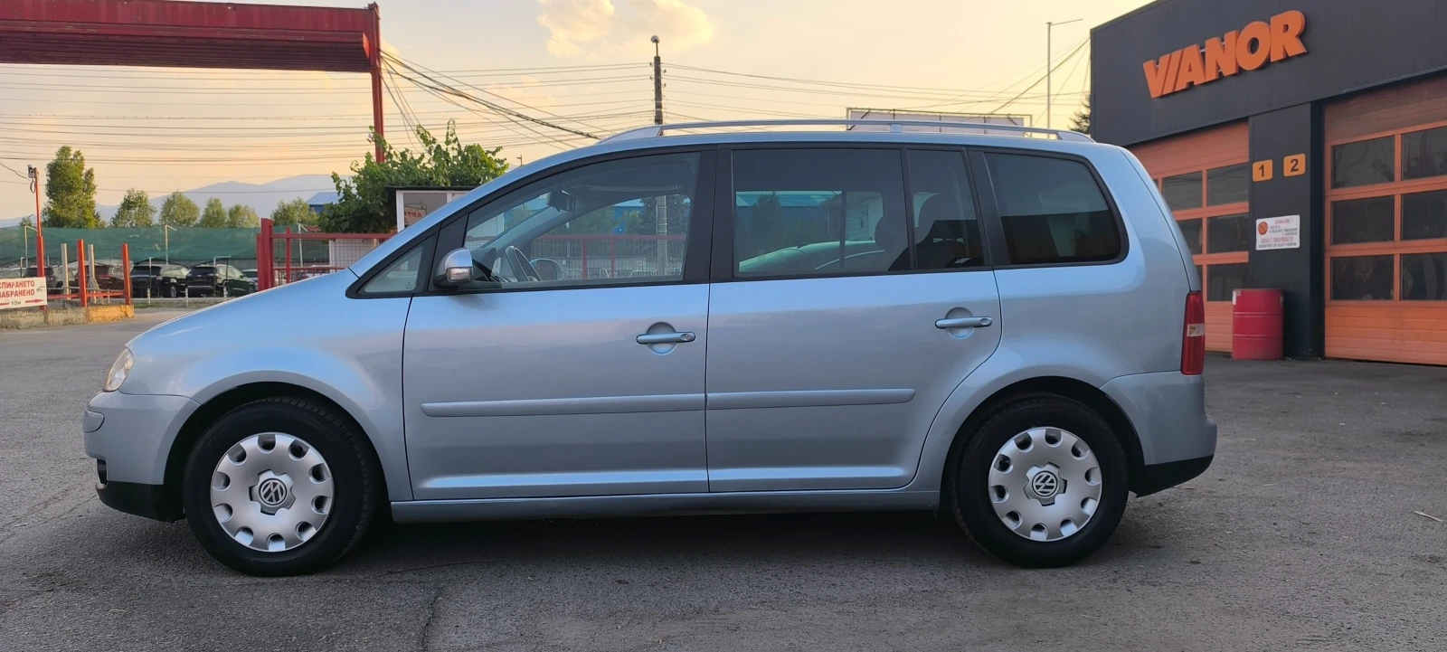 VW Touran 2.0-140 - изображение 3