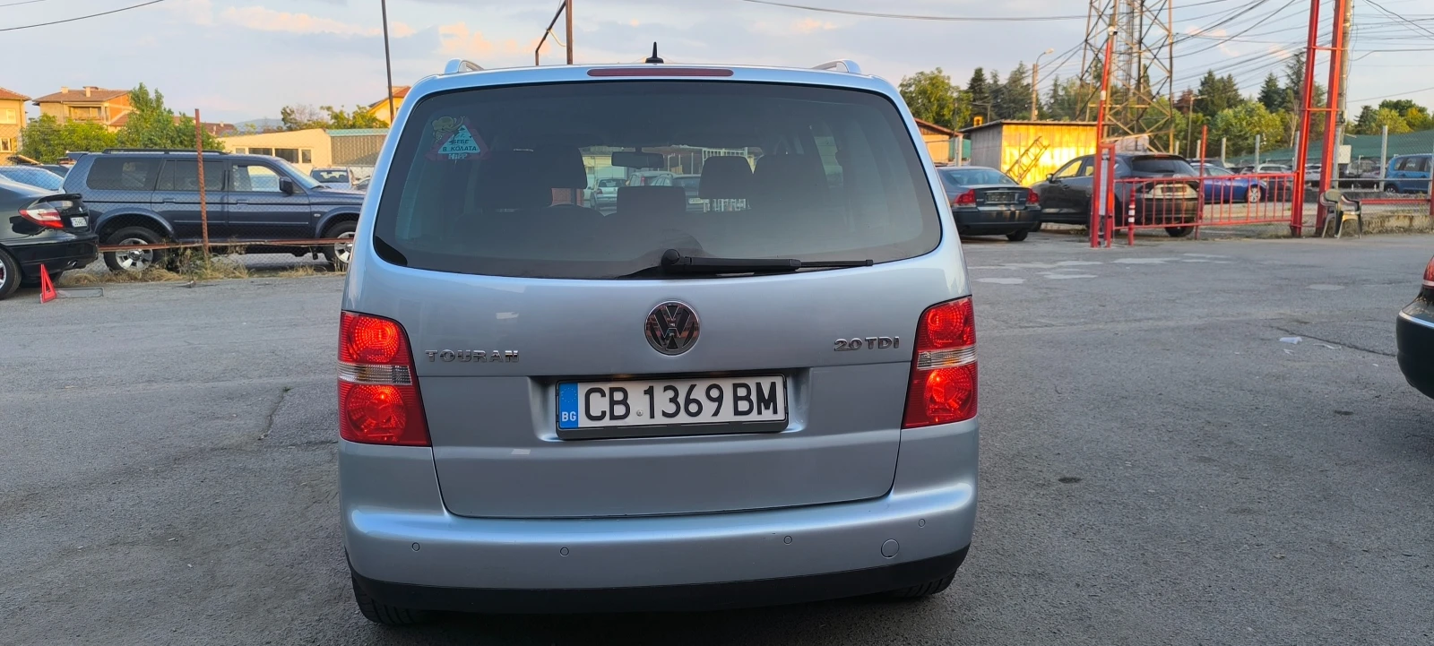 VW Touran 2.0-140 - изображение 5