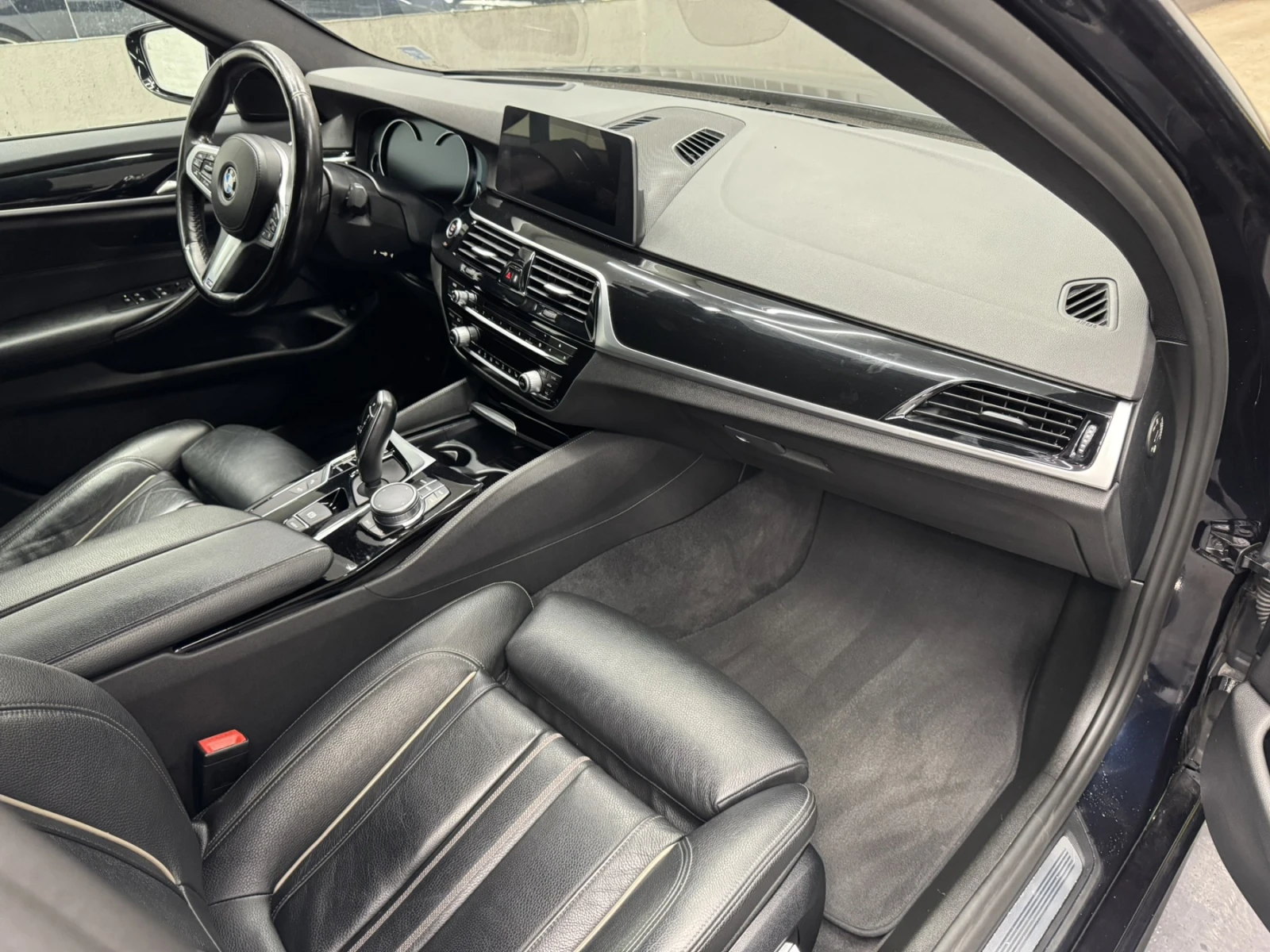 BMW 530 BMW 530 i xDrive M Sport Head-Up | Mobile.bg � ����������� 12
