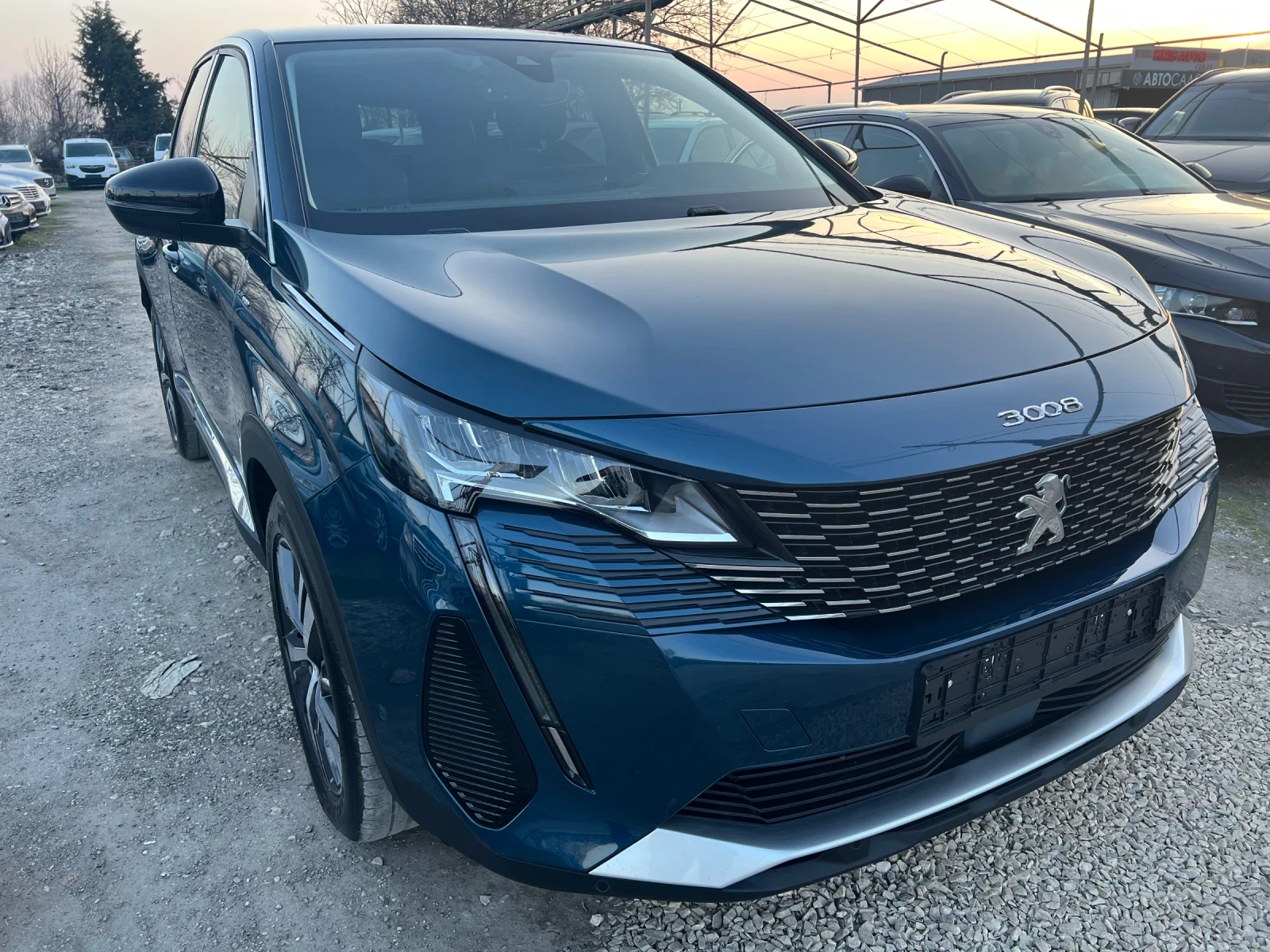 Peugeot 3008 1.6 THP / PLUG IN HYBRID/ALLURE/НЕРАЗЛИЧИМ ОТ НОВ, снимка 2 - Автомобили и джипове - 53765115