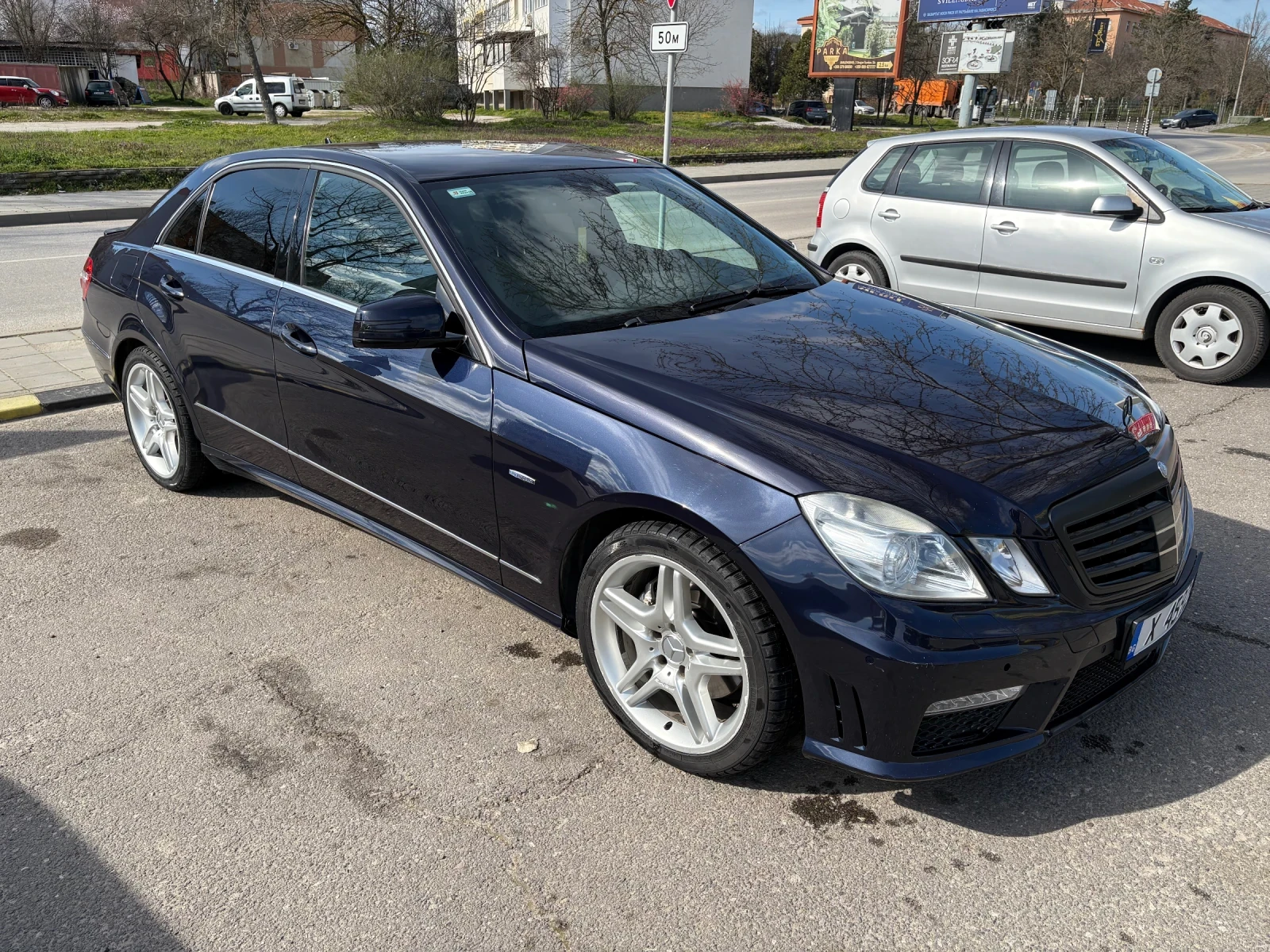 Mercedes-Benz E 350 4 matic, снимка 2 - Автомобили и джипове - 53804484