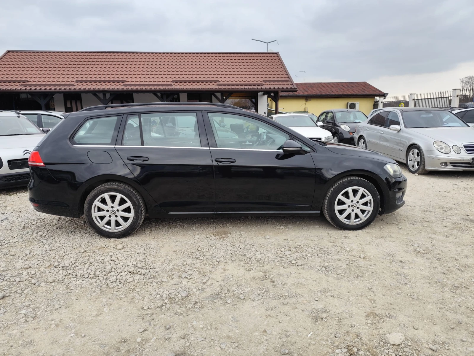 VW Golf 1.6 дизел 105 коня, снимка 4 - Автомобили и джипове - 53915988