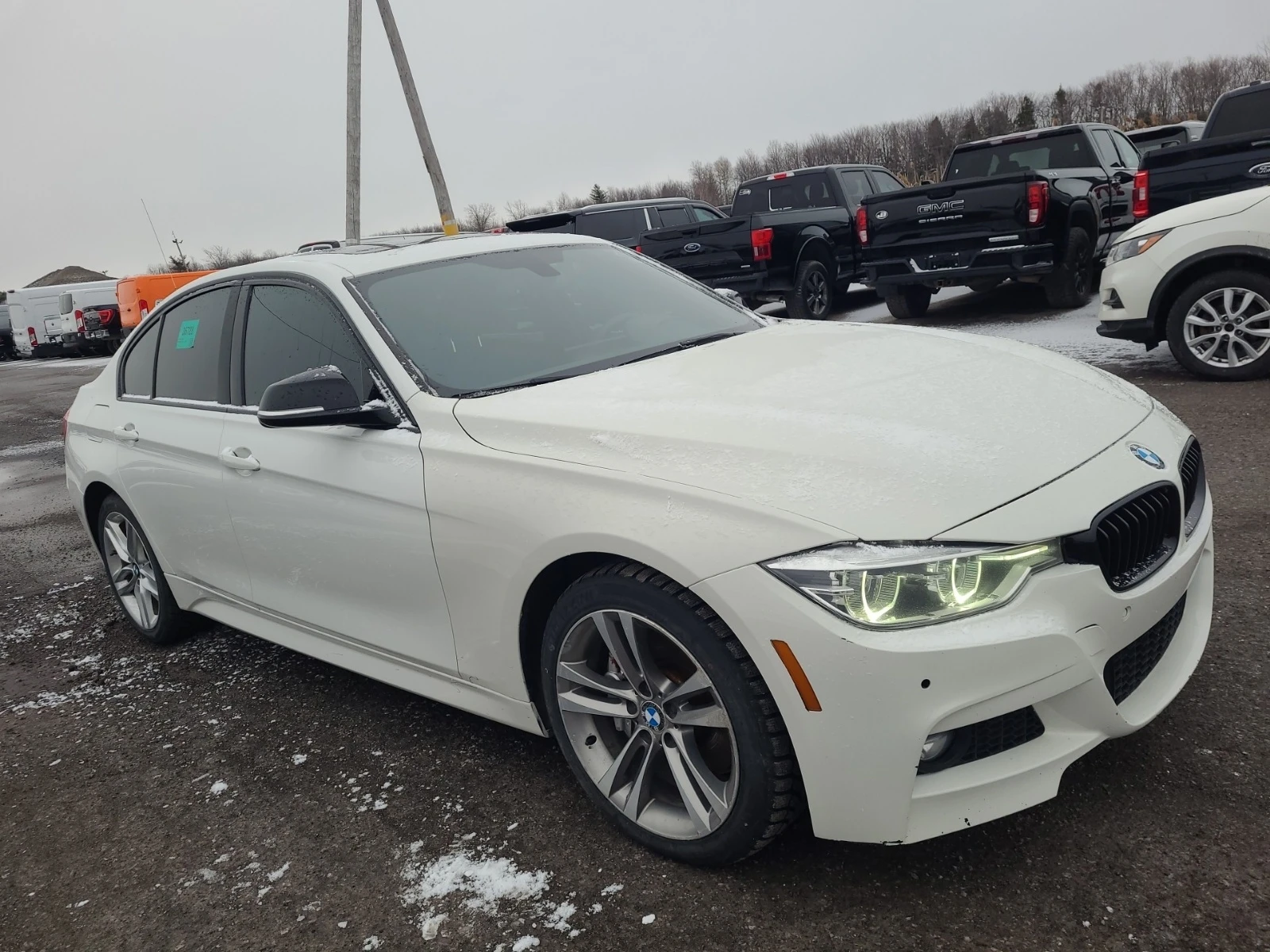 BMW 330 XDRIVE* * CARFAX * * АВТО КРЕДИТ * * , снимка 2 - Автомобили и джипове - 54137448
