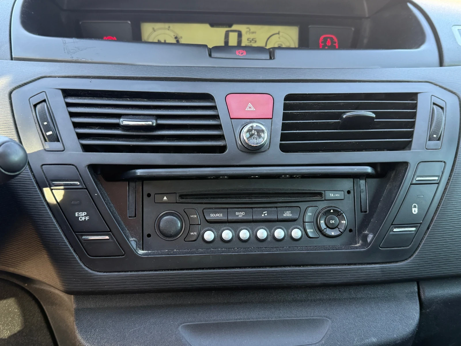Citroen Grand C4 Picasso 1.6 HDI, снимка 15 - Автомобили и джипове - 54428075