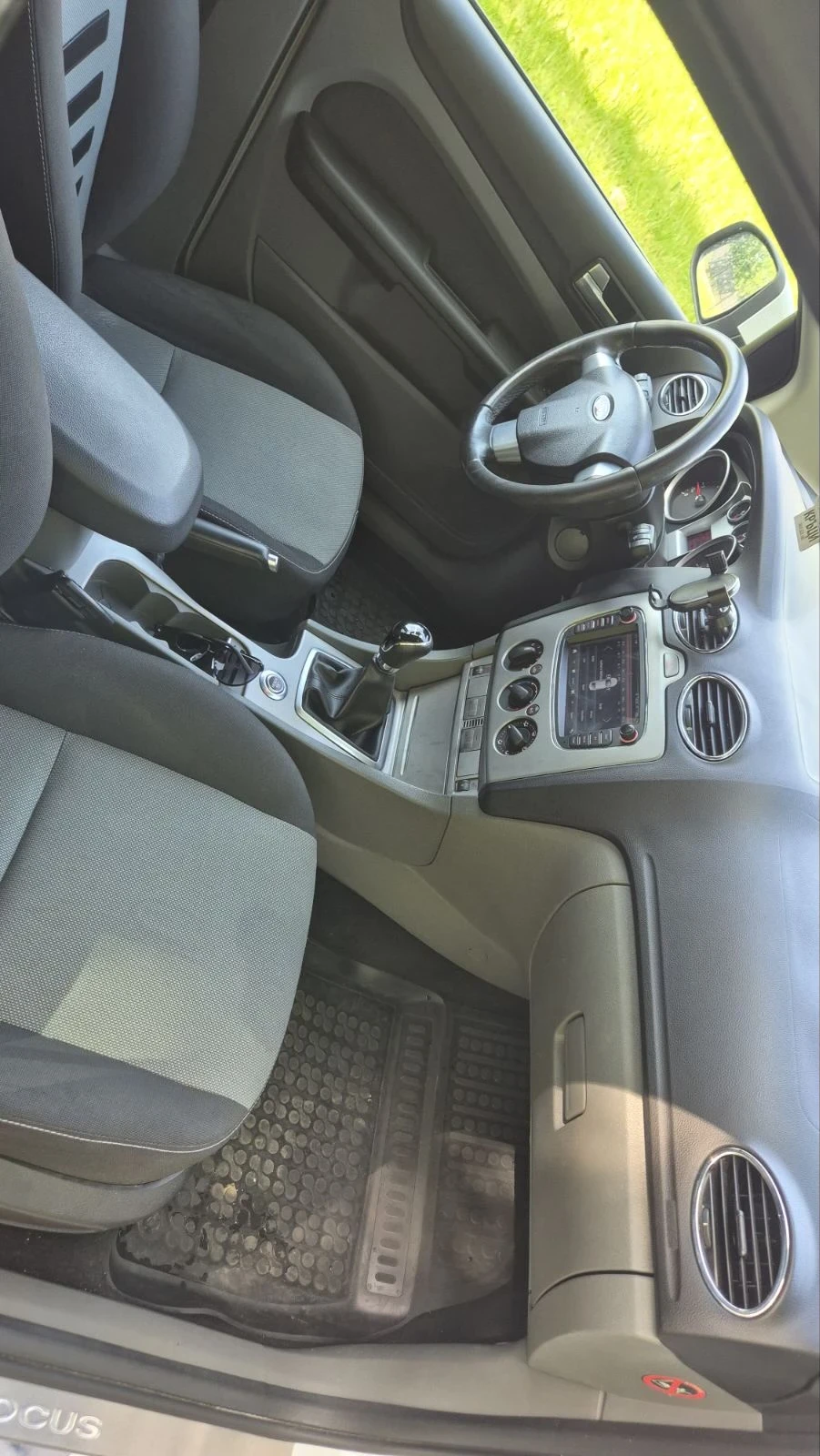 Ford Focus 1.6TDCI, снимка 15 - Автомобили и джипове - 54685782