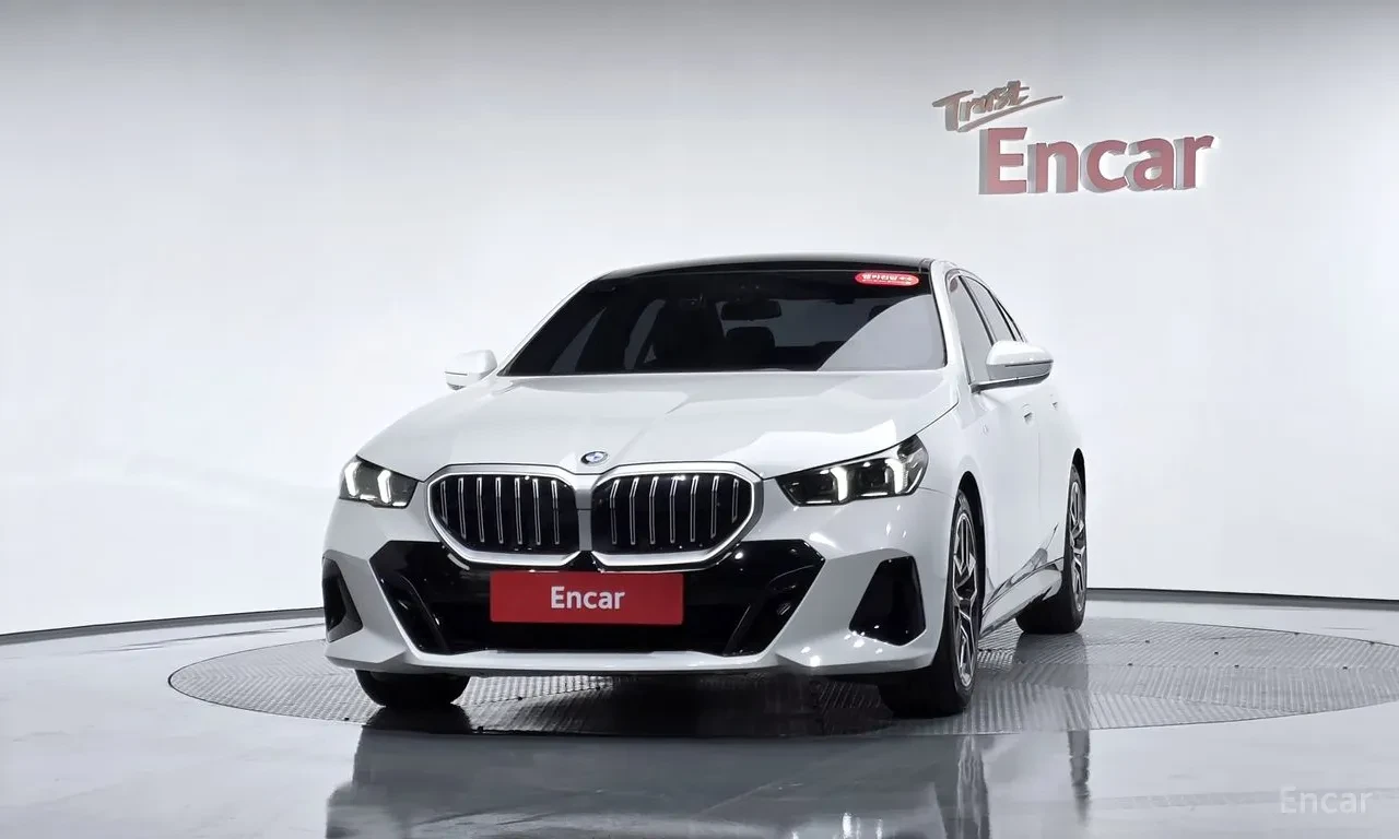 BMW 520 G60 520i M Sport , снимка 3 - Автомобили и джипове - 55202299